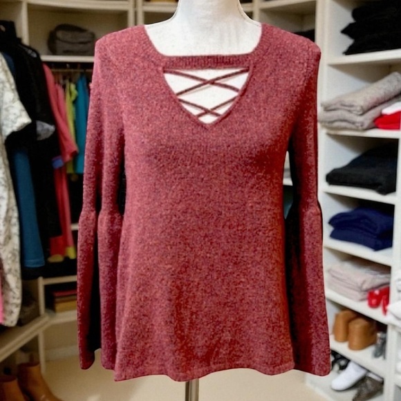 American Eagle Outfitters Sweater burgundy Heather with bell sleeves medium - Picture 3 of 10